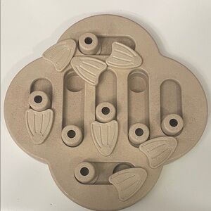 Interactive Tan Pet Puzzle Toy